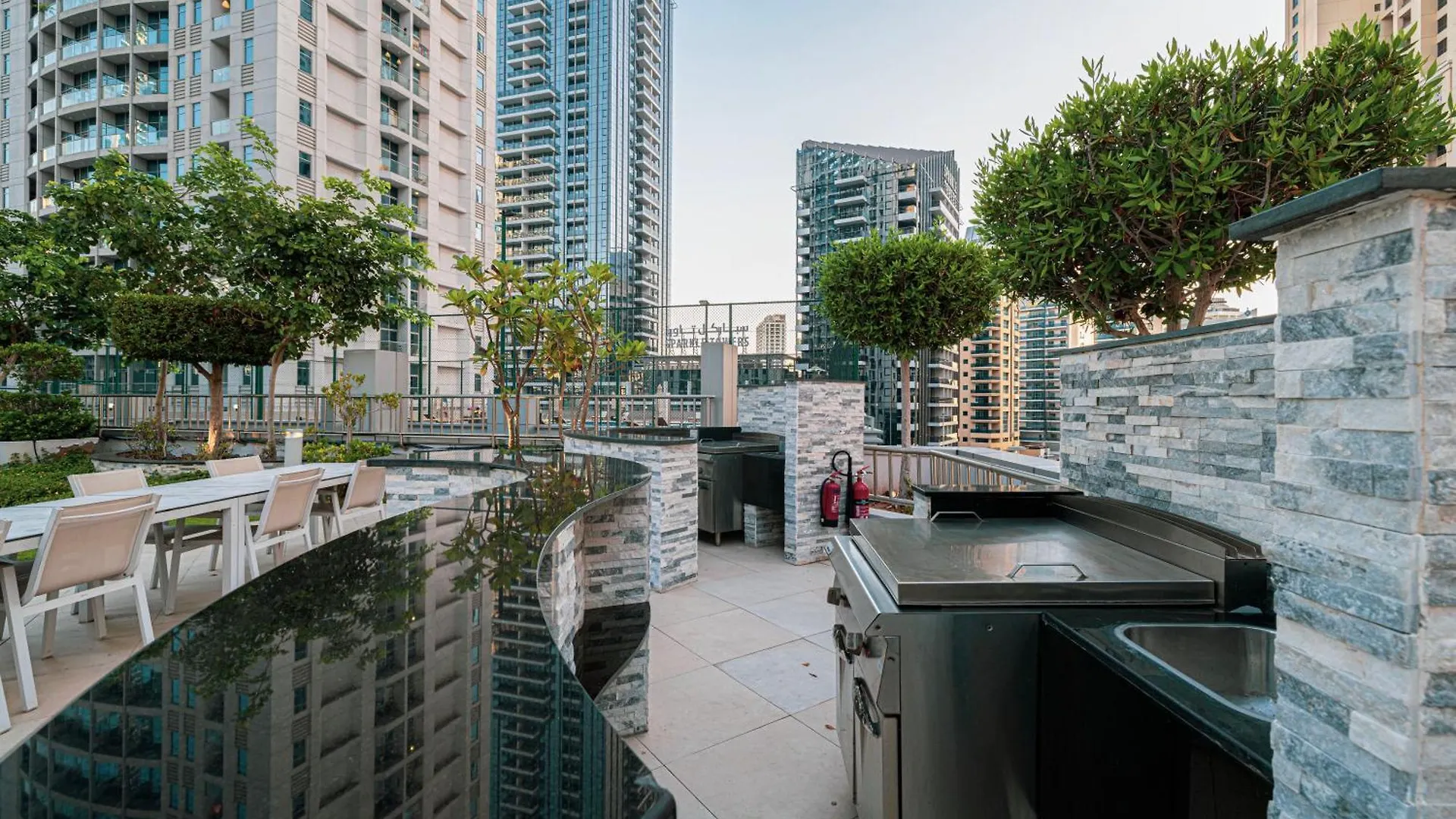 Apartment Black & Bold - Aesthetic Stay Dubai