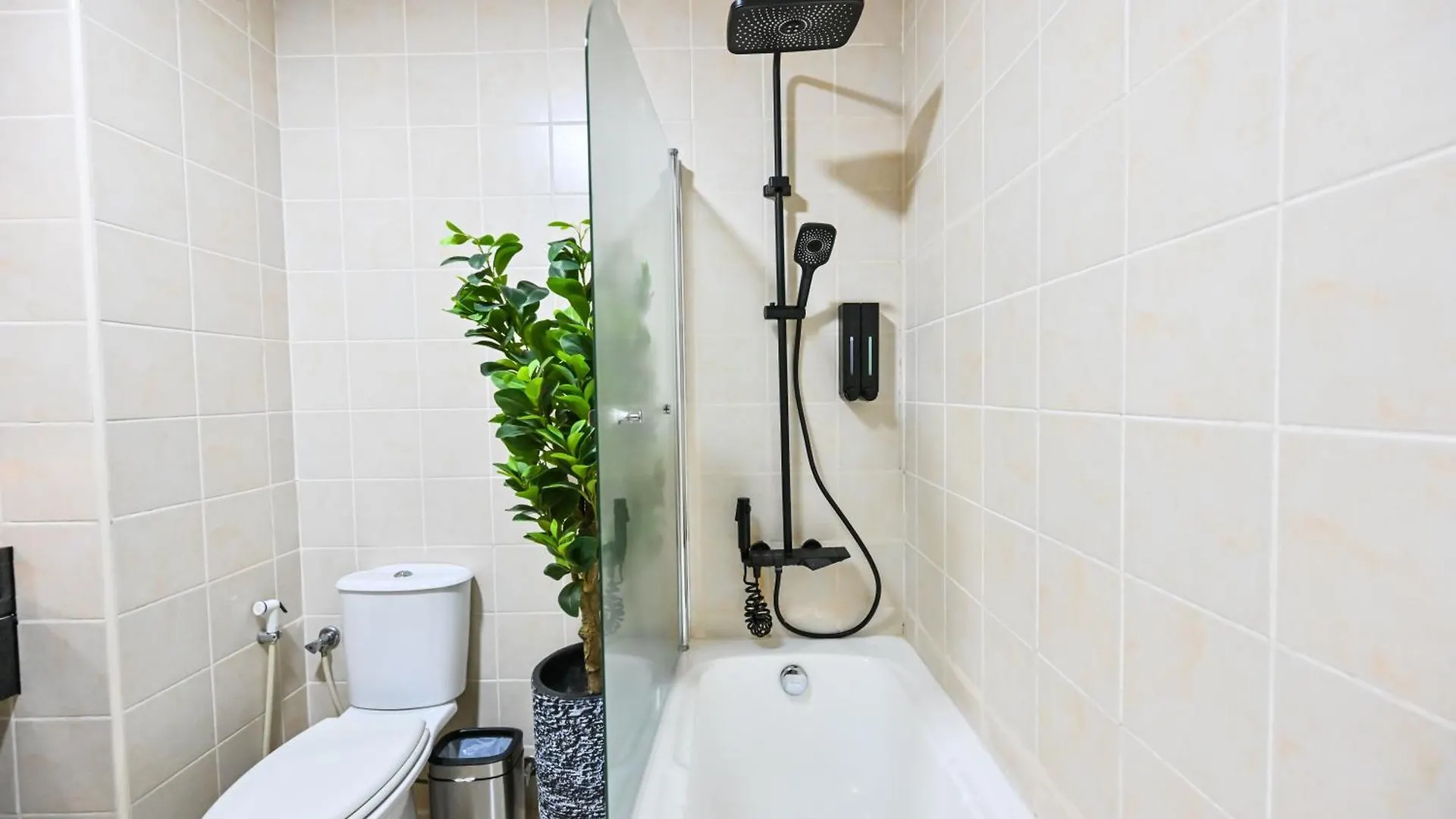 דירה דובאי Black & Bold - Aesthetic Stay