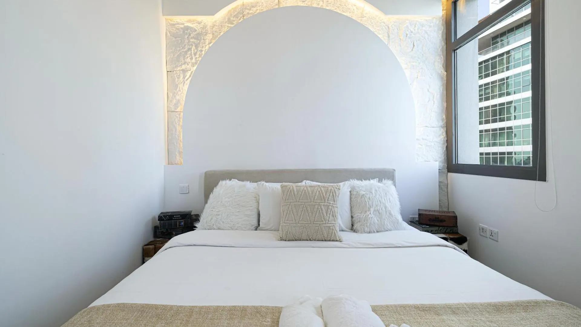 Apartment Black & Bold - Aesthetic Stay Dubai