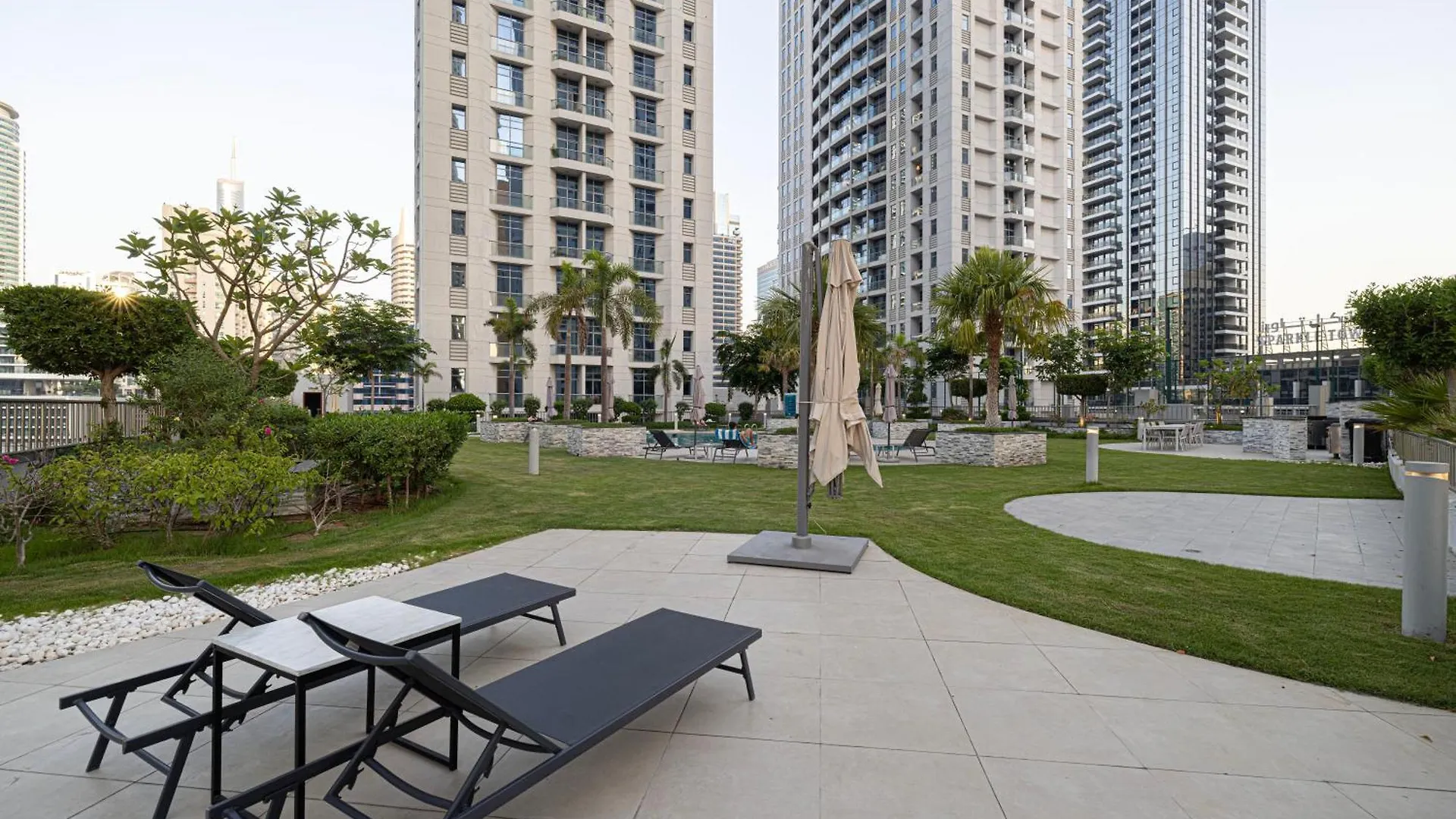Apartment Black & Bold - Aesthetic Stay Dubai