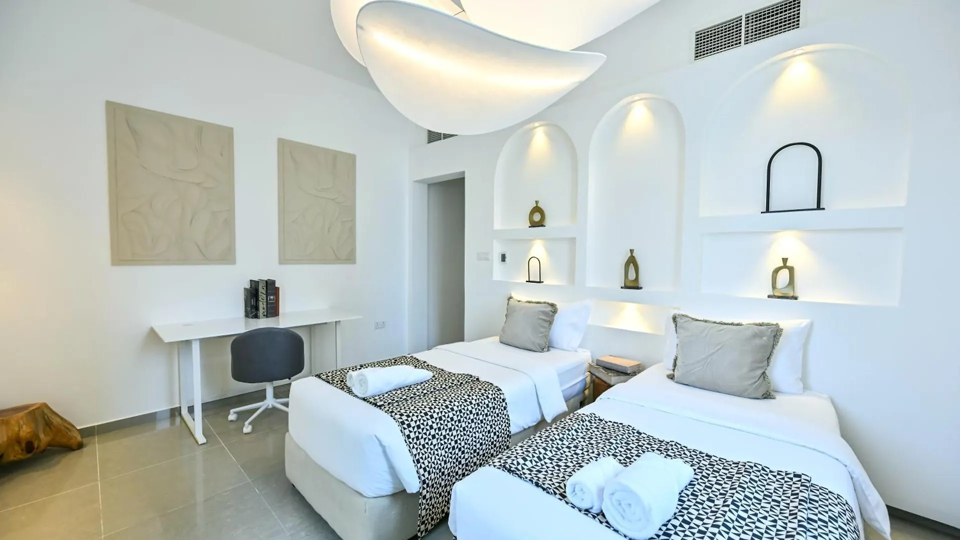 Apartment Black & Bold - Aesthetic Stay Dubai